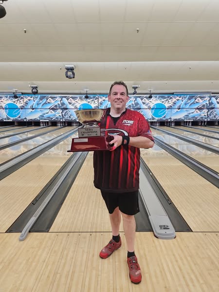 DeCarlo Wins First Title at Wonder Bowl Non-Champions
